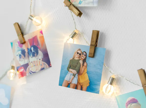 foto-abzuege-quadratisch-jetzt-bestellen-m6_4 Fotos 10x10cm