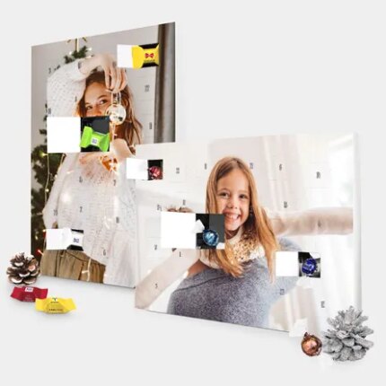 Foto-Adventskalender mit Schokolade hoch