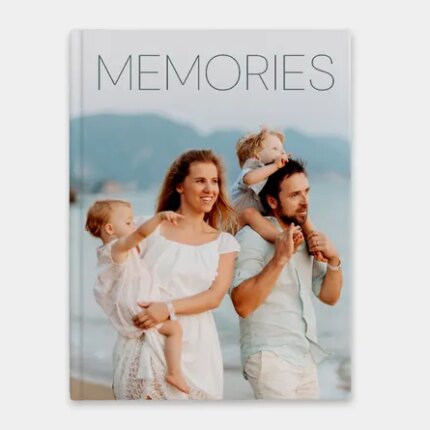 Echtfoto-Hardcover Echtfotobuch A4 Hoch Hardcover – Fotobuch mit echtem Fotopapier gestalten (24–120 Seiten)